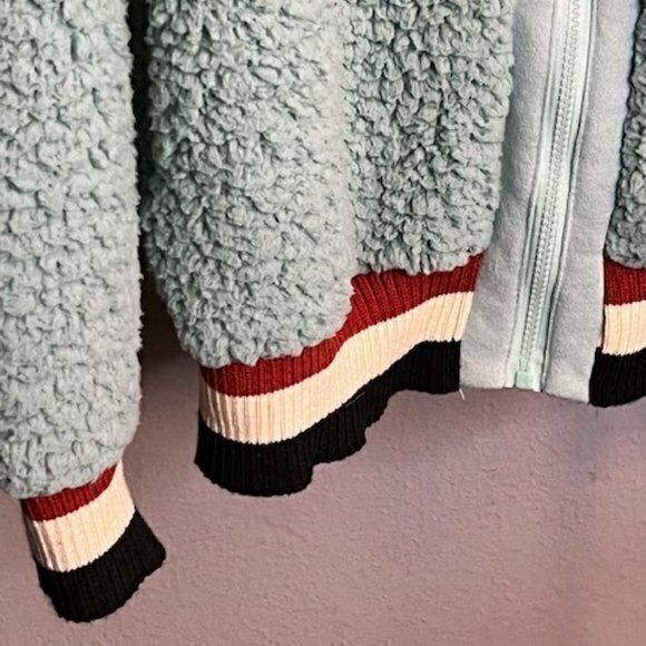 BUNDLE 3 FOR $18-Ecowish Women Small Pale Green Faux Fuzzy Sherpa Collar Bomber - Picture 12 of 13